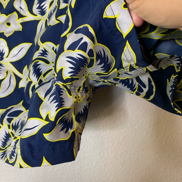 Junior’s Beach Rays Flowered Board Shorts - Picture 7 of 8